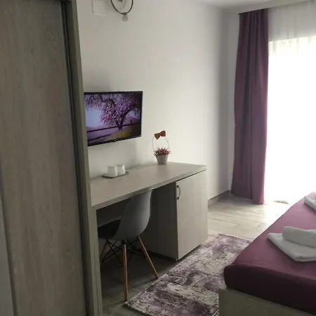Allure Pensionat 3*