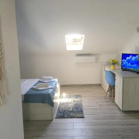 Allure Pensionat 3*